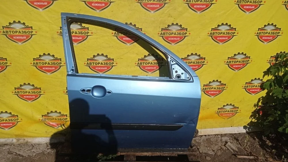 Дверь передняя правая Ford Focus I (1998—2004)