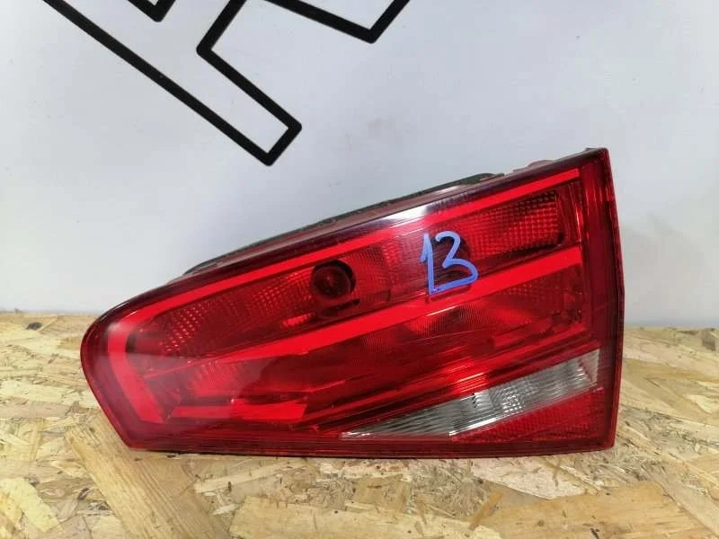 Фонарь внутренний задний правый Audi A4 B8