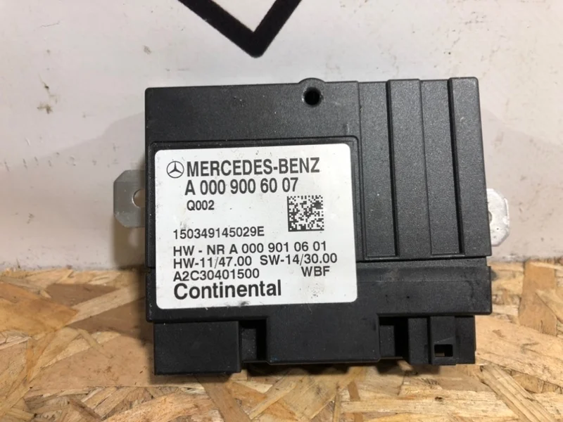 Блок управления топливным насосом Mercedes-Benz