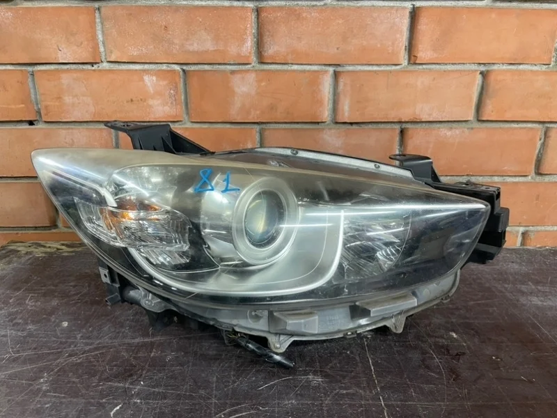 Фара передняя правая Mazda Cx-5 1
