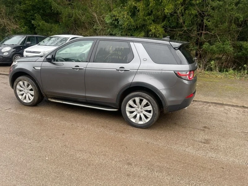 Дверь боковая передняя левая Land Rover Discovery