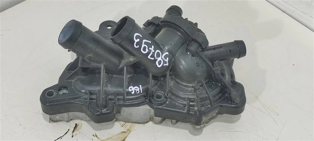 Помпа 04E121042L  1.4 TSI Skoda