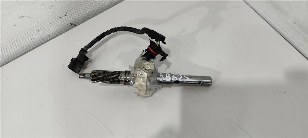 Вал рулевой рейки 5Q0909144R    Volkswagen