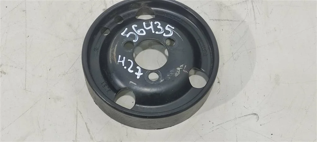 Шкив помпы 021121031A  3.6 Бензин Volkswagen
