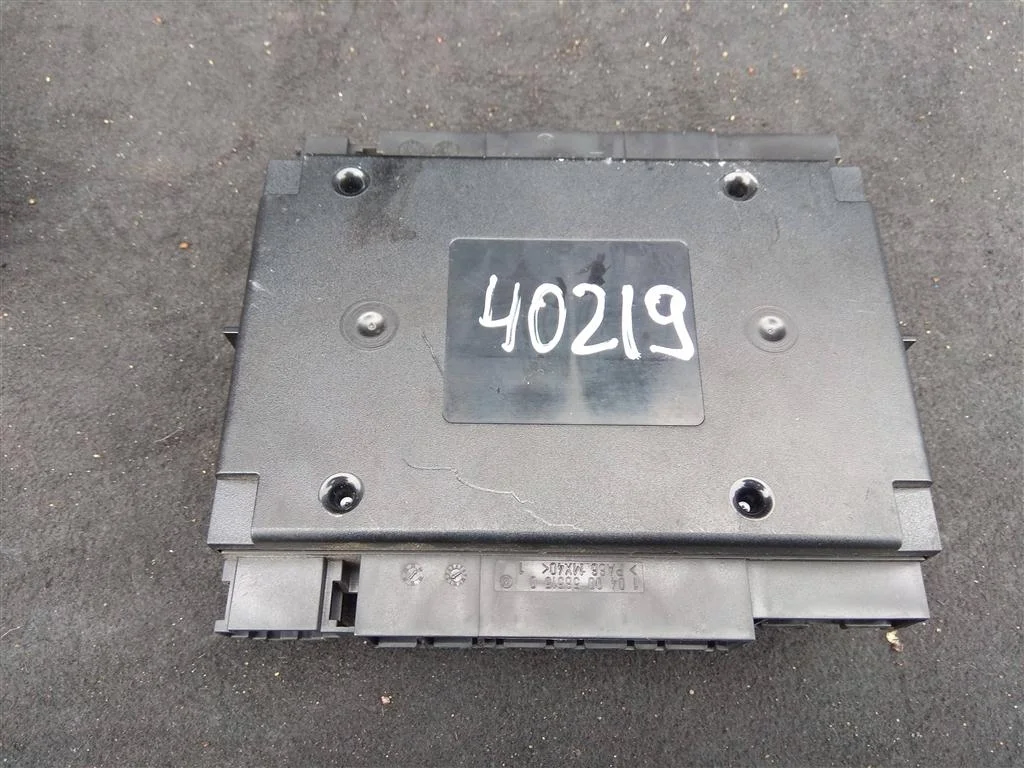 Блок бортовой сети 7L6937049M  4.2 Бензин Volkswa