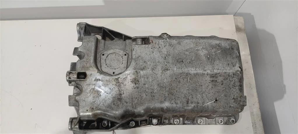 Поддон масляный двигателя 03G103603AD  2.0 TDI Vo