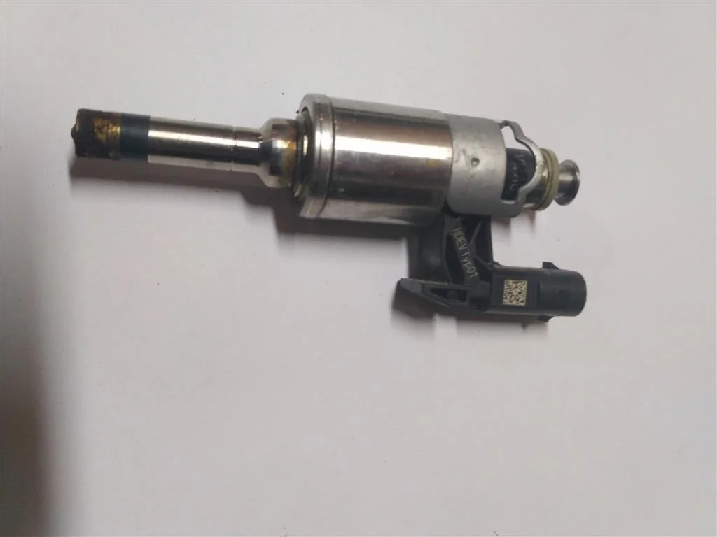 Форсунка 04E906036Q  1.4 TFSI Volkswagen