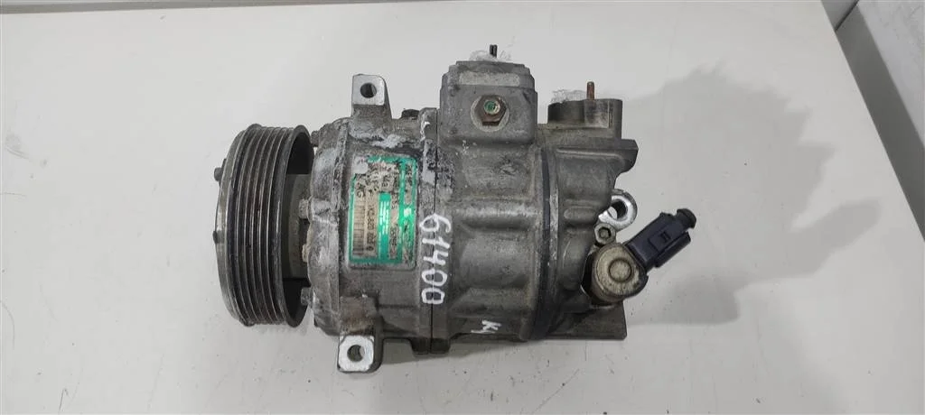Компрессор кондиционера 1K0820803Q  2.0 TDI Audi