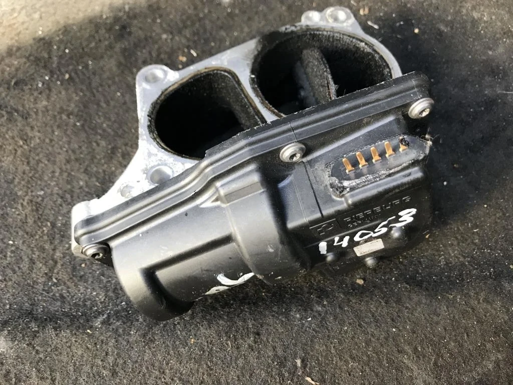 Заслонка дроссельная 059129593H  3.0 TDI Audi