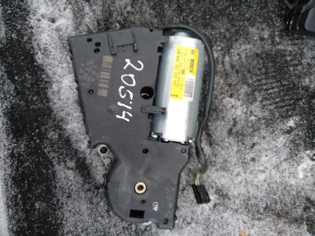 Двигатель электролюка 1k0959591  2.0 Бензин Volks