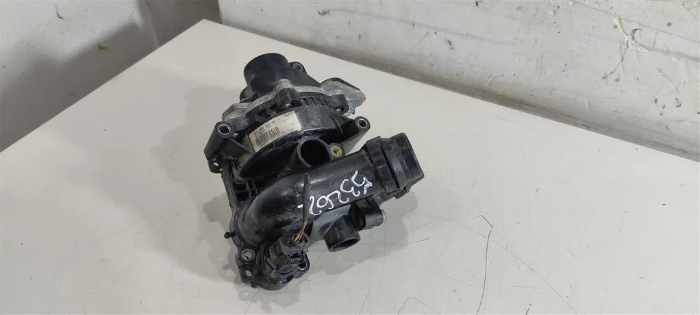 Помпа 06H121026DR  2.0 TSI Skoda