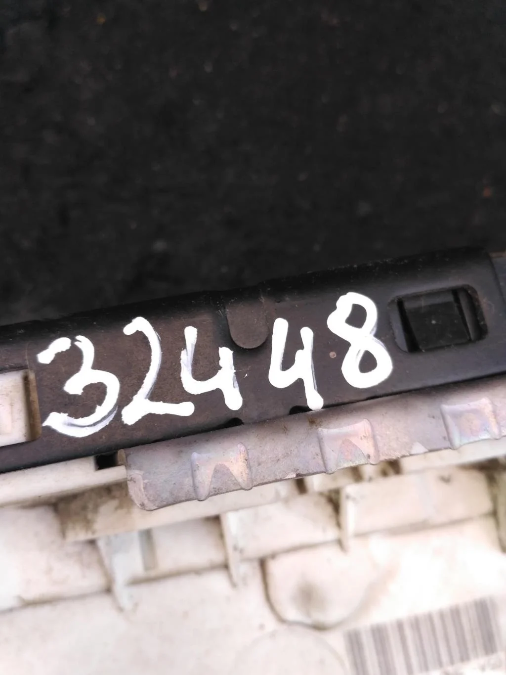Замок двери задней левой 5N0839015G  1.8 Турбо бе