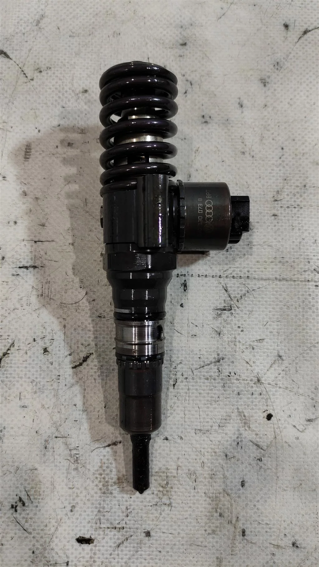 Форсунка 03G130073B  2.0 TDI Volkswagen