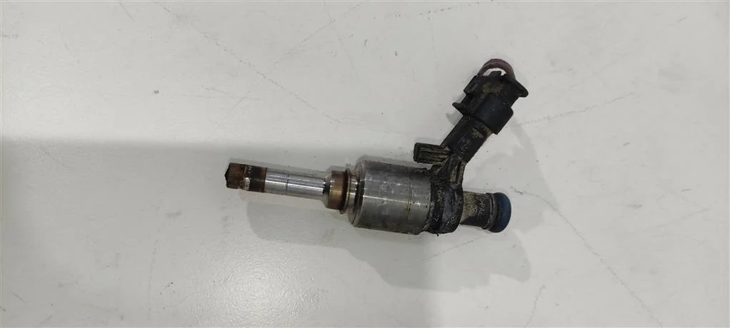 Форсунка 06H906036B  1.8 Турбо бензин Volkswagen