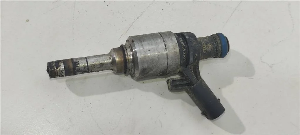 Форсунка 06H906036B  1.8 Турбо бензин Volkswagen