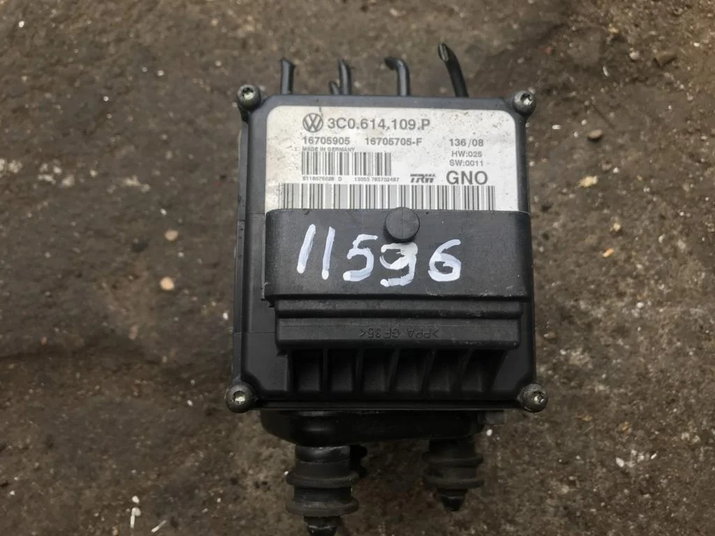 Блок ABS 3C0614109P  2.0 Турбо бензин Volkswagen