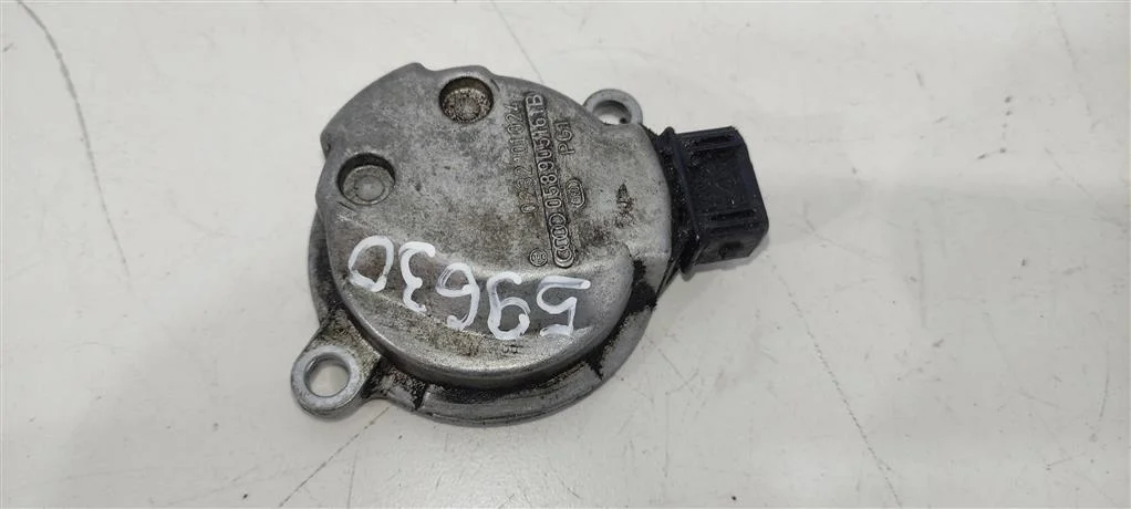 Датчик распредвала 058905161B  1.8 Турбо бензин A
