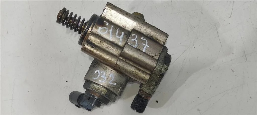 ТНВД 06F127025D  2.0 Бензин Volkswagen