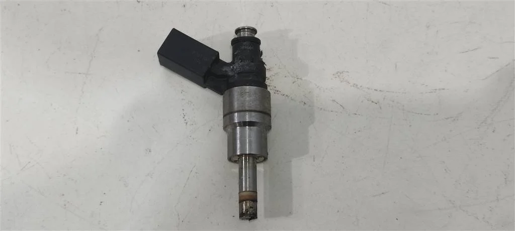 Форсунка 06F906036  2.0 Бензин Volkswagen