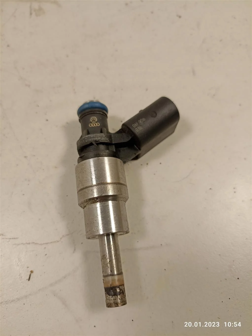 Форсунка 06F906036  2.0 Бензин Volkswagen