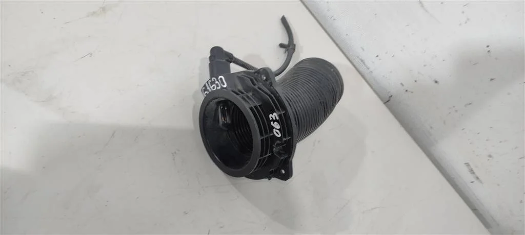 Датчик температуры 06B905379B  2.0 Бензин Volkswa