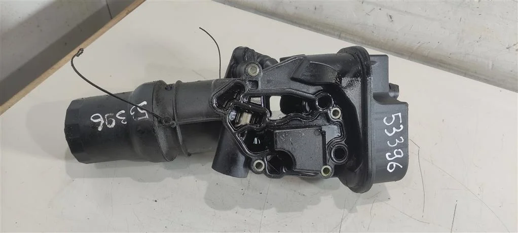 Корпус масляного фильтра 06D115397G  2.0 Бензин V