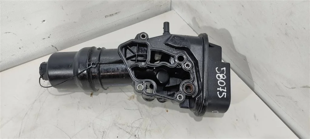 Корпус масляного фильтра 06F115397H  2.0 TFSI Vol