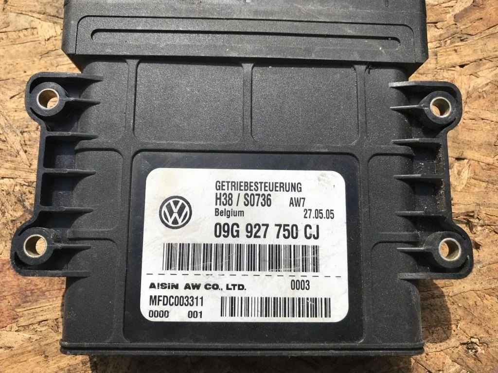 Блок управления АКПП 09G927750CJ  2.0 Турбо бензи