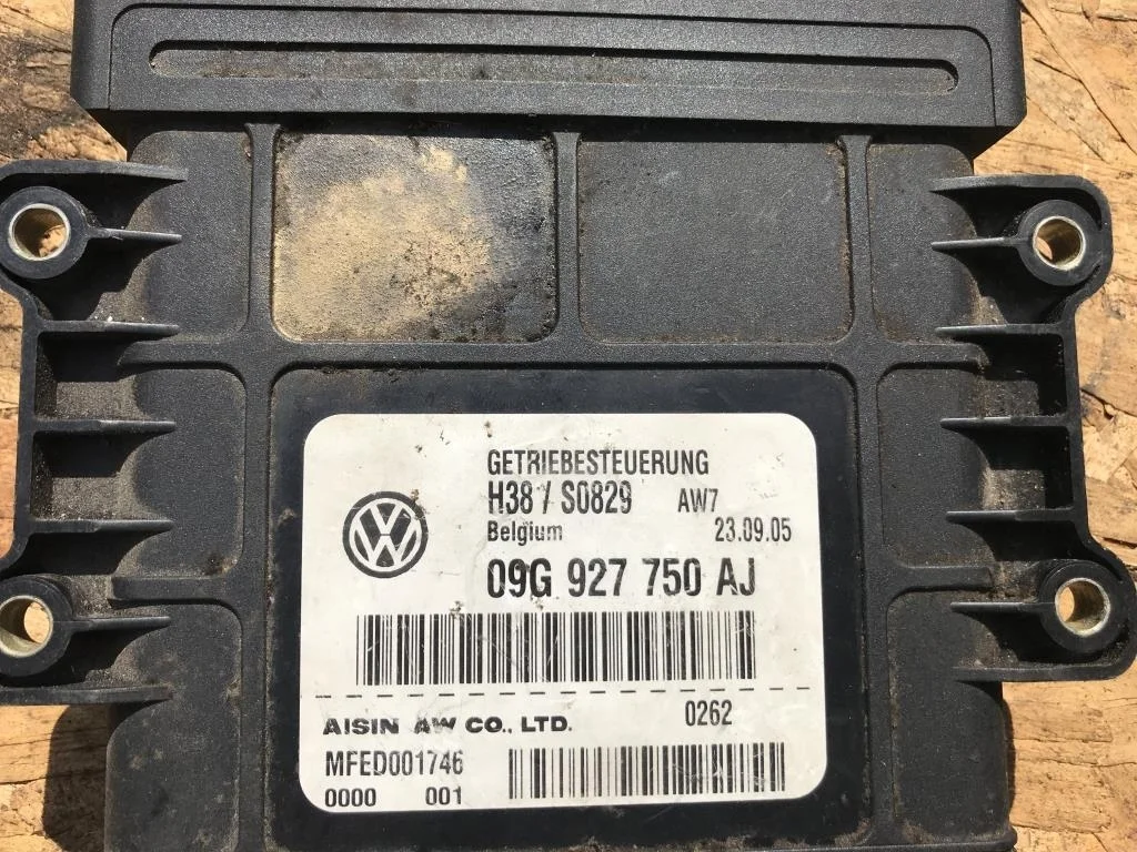 Блок управления АКПП 09G927750AJ  3.6 Бензин Volk