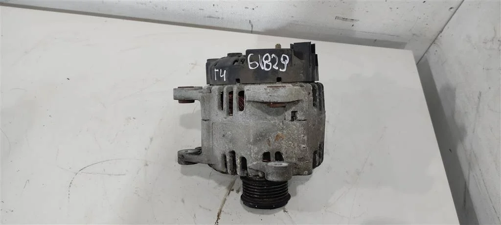 Генератор 06F903023C  2.0 TDI Audi