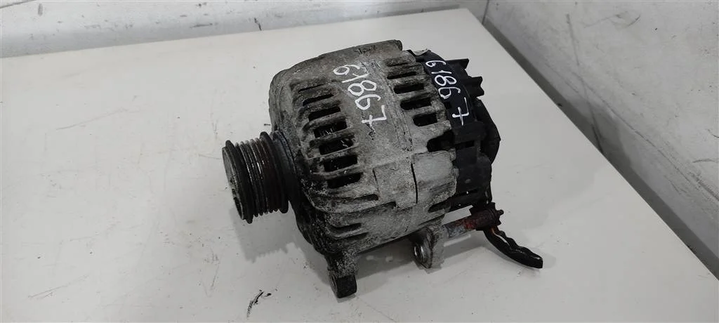 Генератор 06F903023C  2.0 TDI Audi