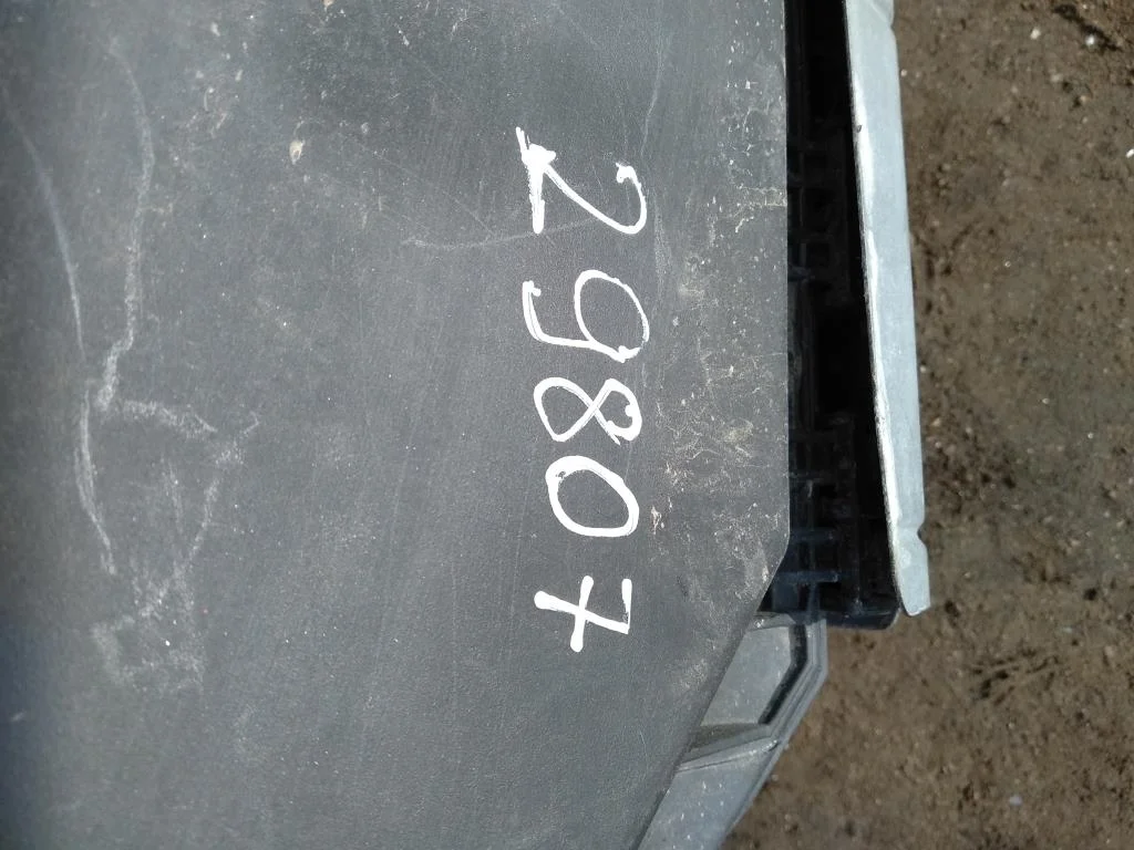 Корпус воздушного фильтра 06F133837T  2.0 Турбо б