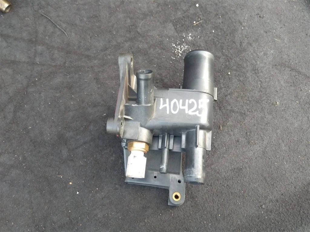Корпус термостата LF941517Z  2.2 Турбо дизель Maz