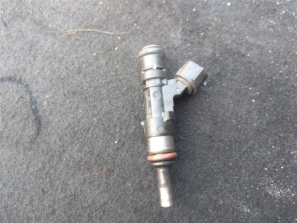 Форсунка 022906031L  3.2 Бензин Audi