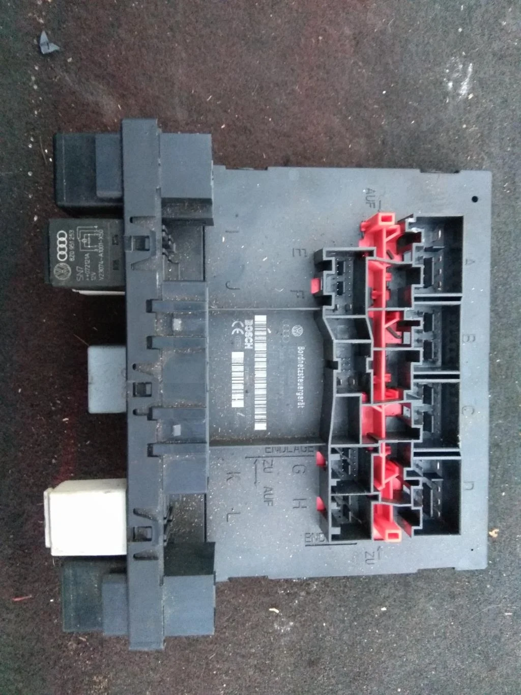 Блок бортовой сети 8P0907279K  2.0 TDI Audi