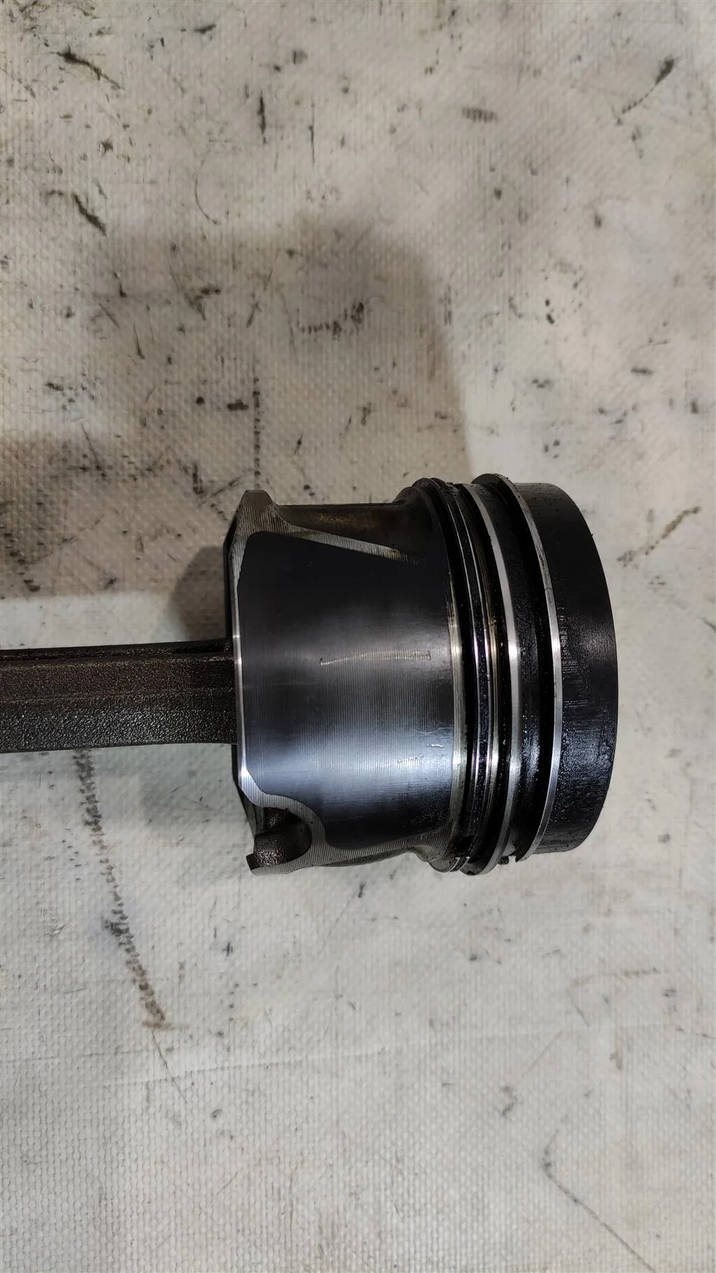 Поршень 03L107065S  2.0 TDI Volkswagen