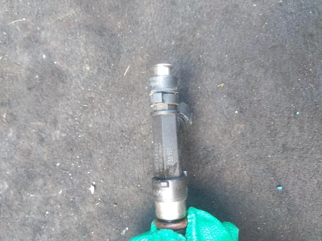 Форсунка 06E133551  2.4 Бензин Audi