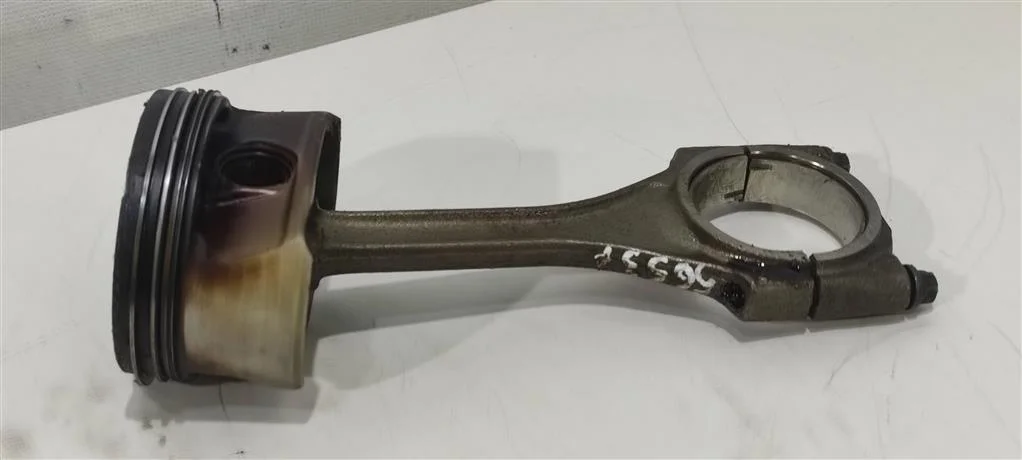 Поршень 06E107065A  2.4 FSI Audi