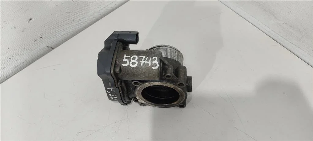 Заслонка дроссельная 06F133062Q  2.0 Турбо бензин