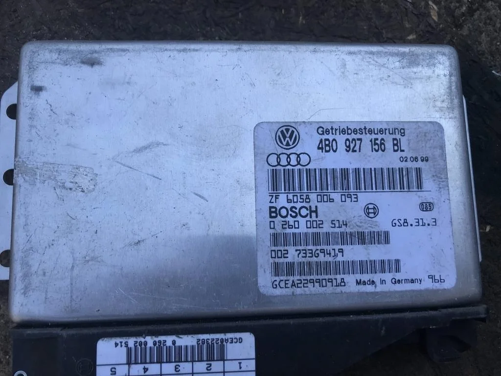 Блок управления АКПП 4B0927156BL  2.5 TDI Audi