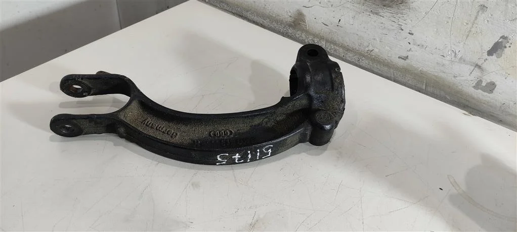 Вилка амортизатора 8K0413038K  2.0 TFSI Audi