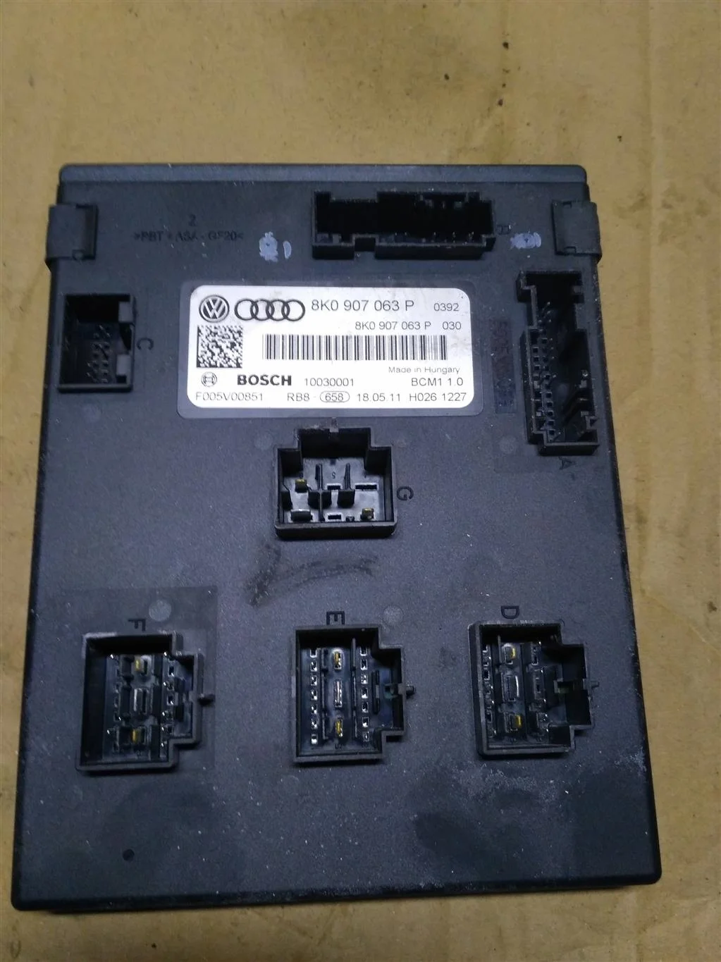 Блок бортовой сети 8K0907063P  2.0 TDI Audi