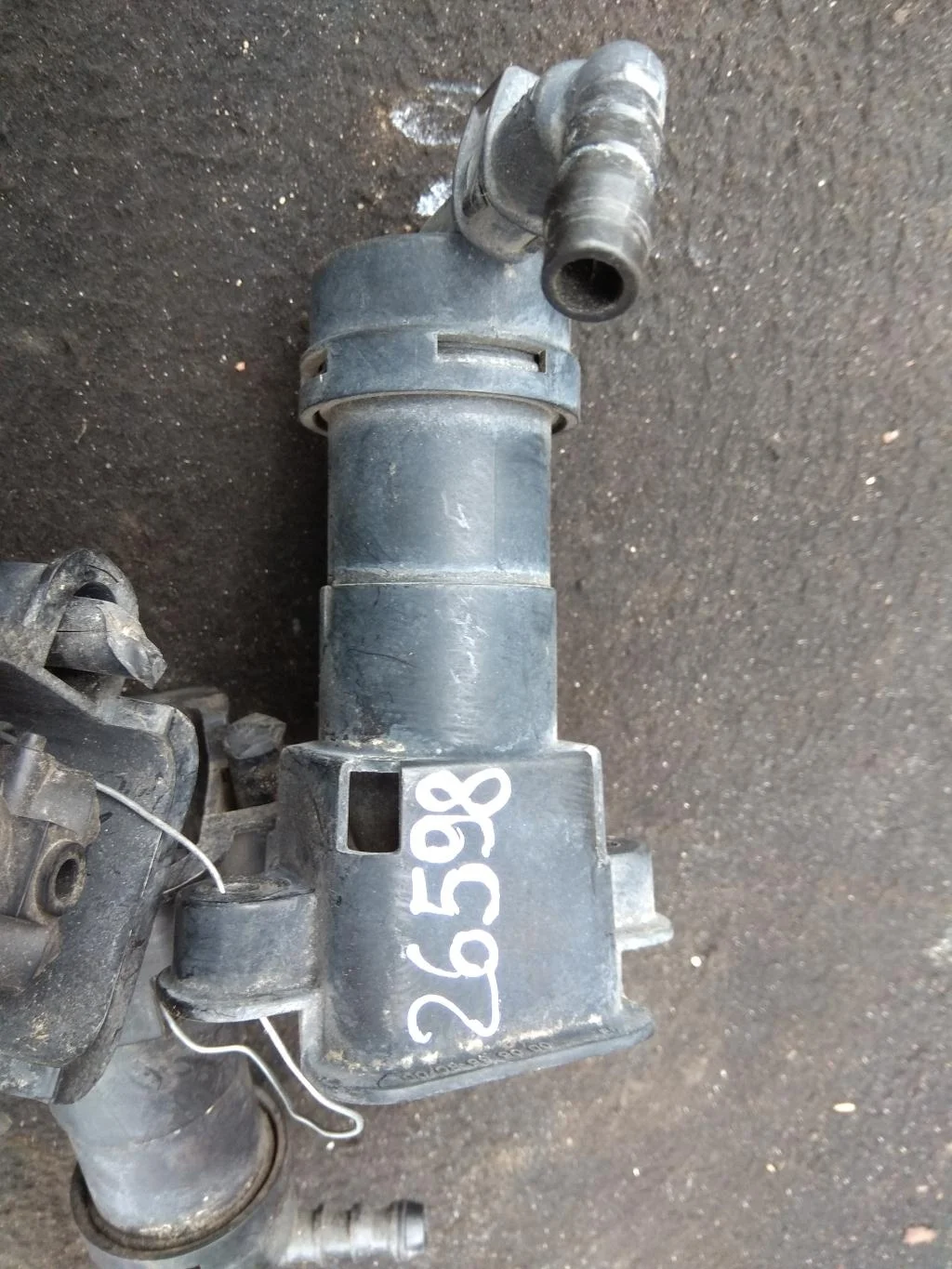 Форсунка омывателя 8E0955102c  1.8 Турбо бензин A