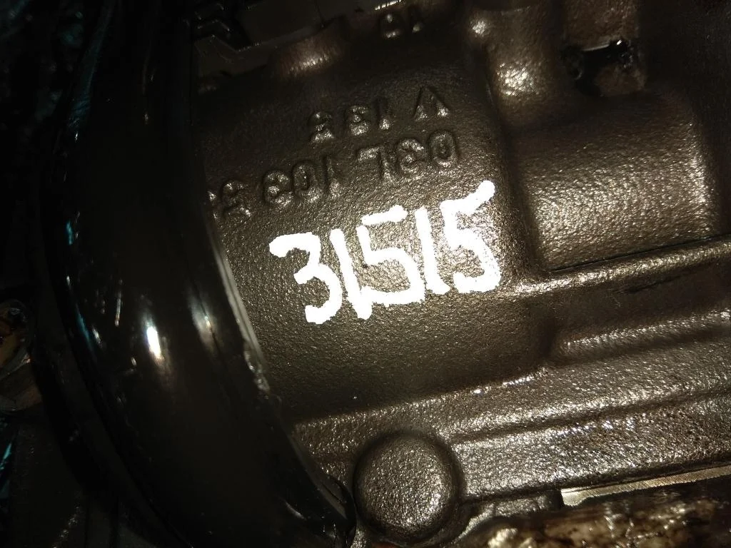 Насос масляный 03L103537  2.0 TDI Audi