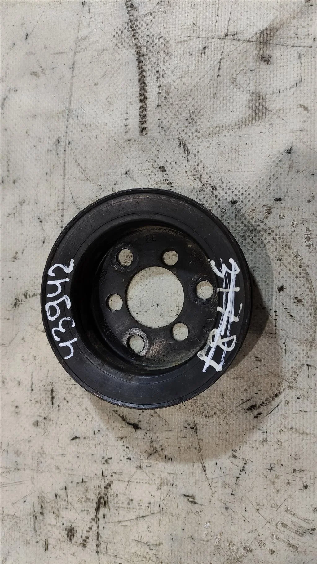 Шкив насоса гидроусилителя 058145255  1.8 Турбо б