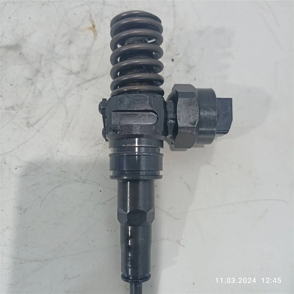 Форсунка 038130073AG  1.9 TDI Volkswagen