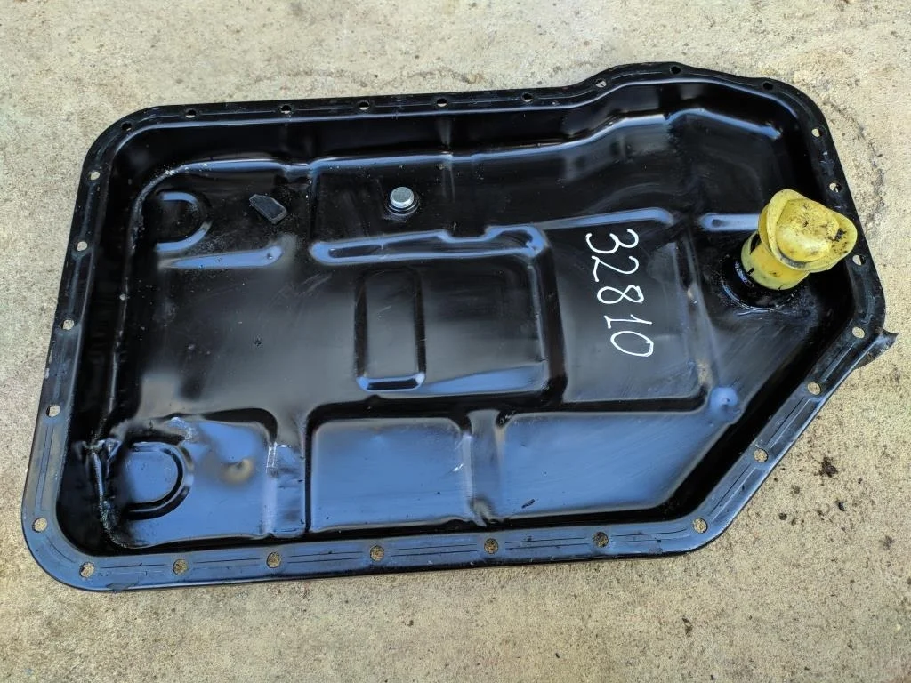 Поддон КПП 01V321359B  1.9 TDI Skoda