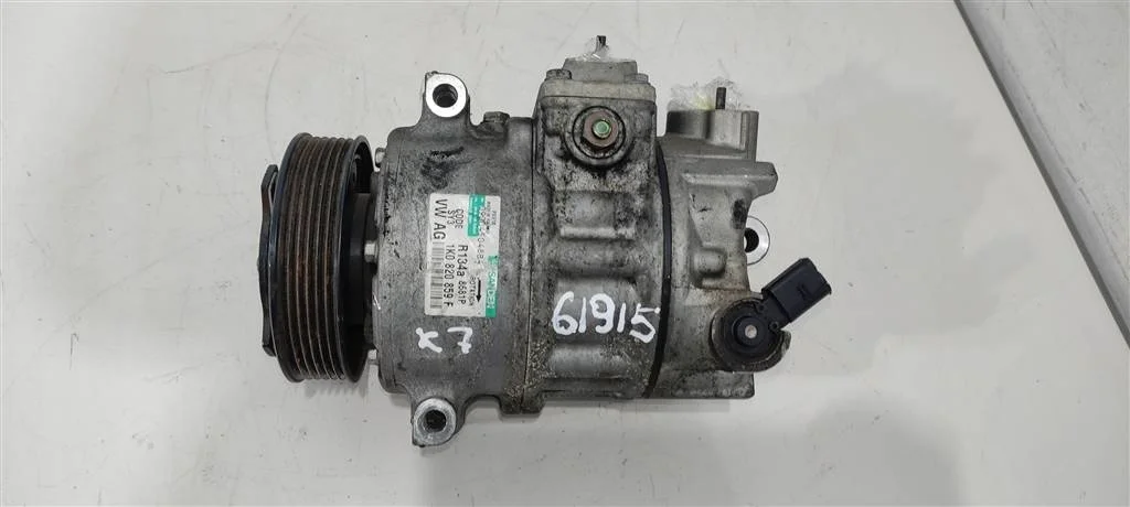 Компрессор кондиционера 1K0820859F  2.0 TDI Volks
