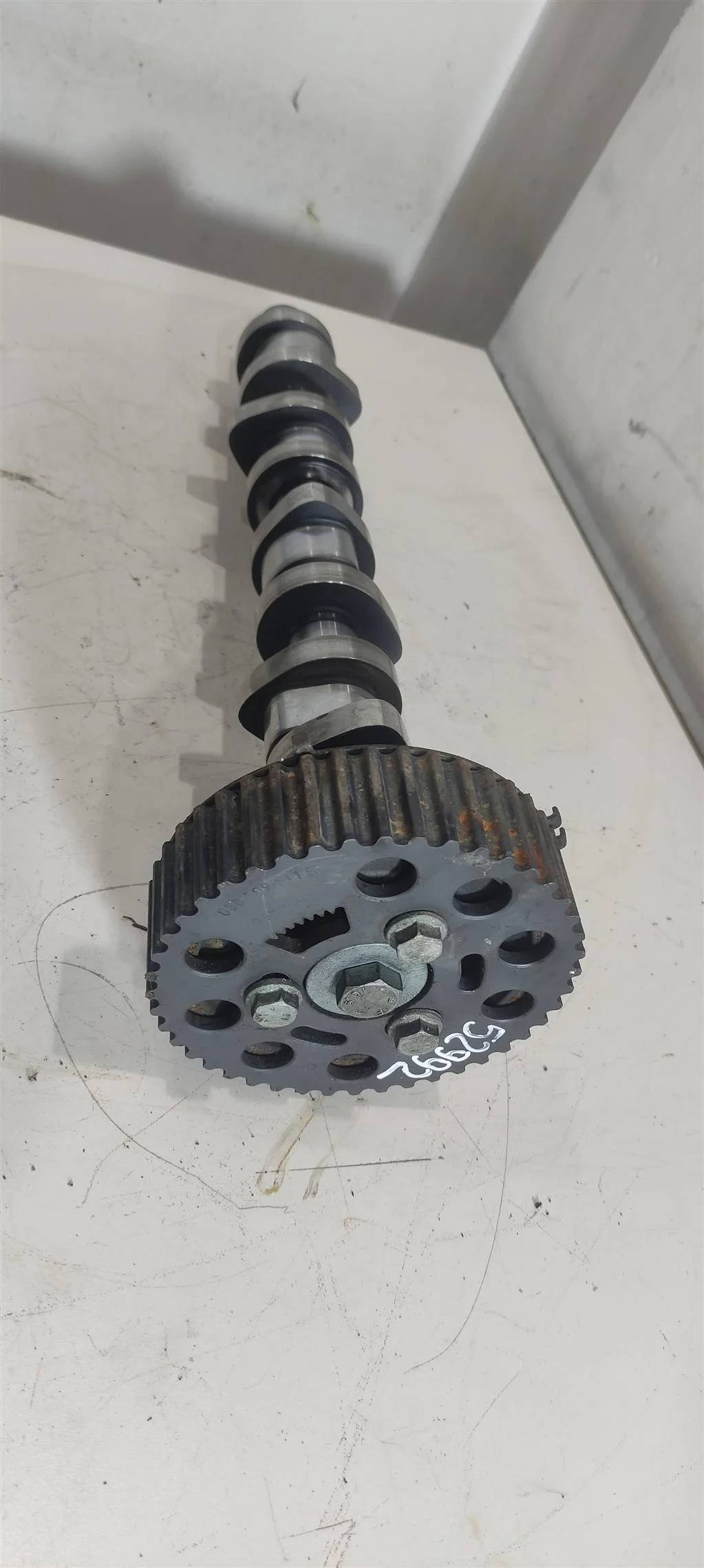 Распредвал 038109101R  1.9 TDI Volkswagen
