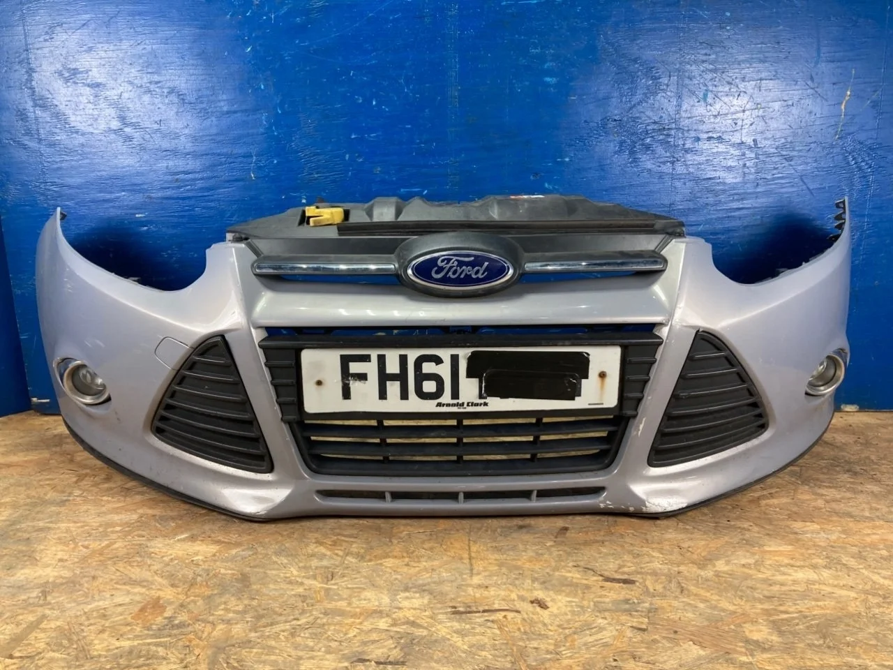 Бампер Ford Focus 3 2011-2015 BM5117757A, передний